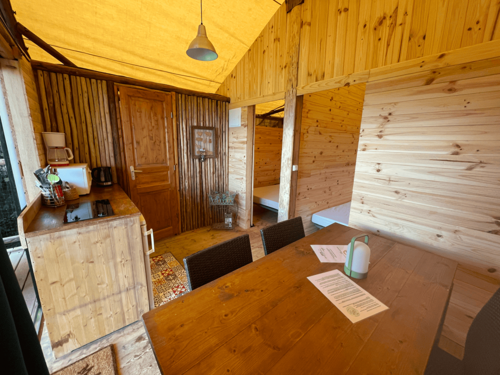 Lodge (13)
