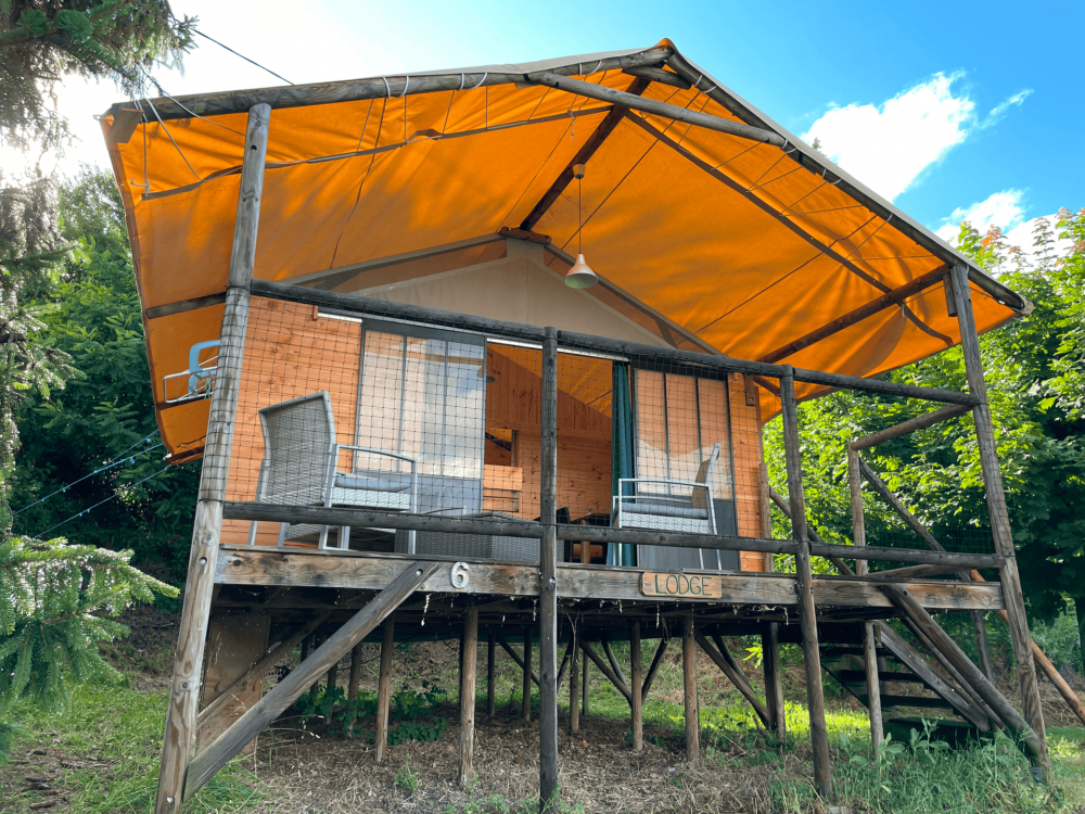 Lodge (2)